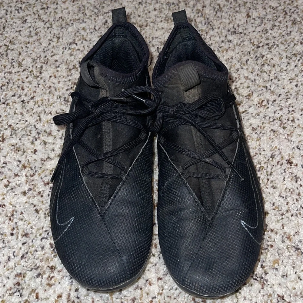 Phantom vsn Nike Soccer Cleats Youth sz 3.5